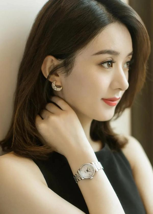 今年關注度最高的三對離婚明星,是戲子無情,還是另有隱情 今年關注度最高的三對離婚明星,是戲子無情,還是另有隱情