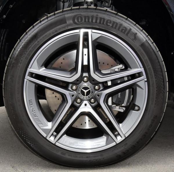 賓士GLS配置解讀，全尺寸豪華大七座SUV，實力表現如何