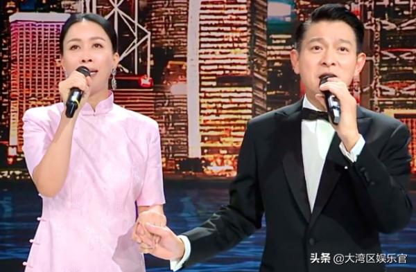 大灣區中秋晚會將唱響《東方之珠》,歌手不再是劉德華和那英 大灣區中秋晚會將唱響《東方之珠》,歌手不再是劉德華和那英