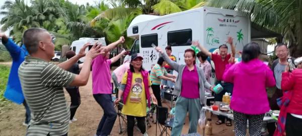 我們的路緣，我們的群&hellip;&hellip;