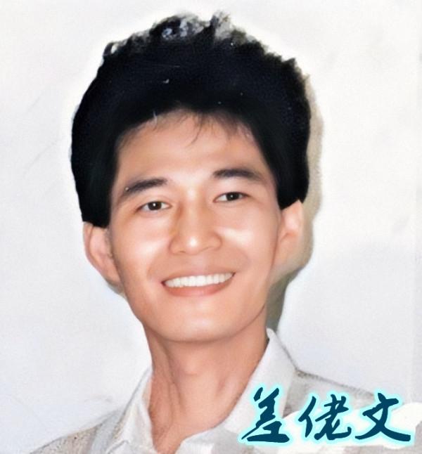 14K叔父輩“差佬文”,從警察到黑幫大佬,晚年被人肢解成七塊 14K叔父輩“差佬文”,從警察到黑幫大佬,晚年被人肢解成七塊