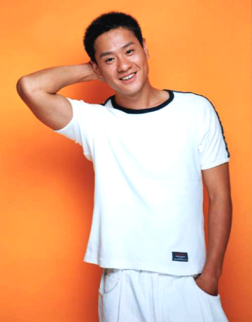 “擎蒼”連奕名：為娶楊若兮，拋棄陳佳研，前妻火了，他卻涼了