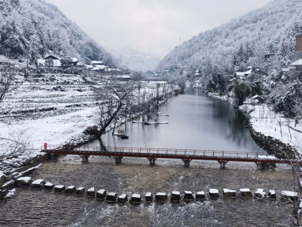 恰似北國風光，浪漫宣恩瑞雪入景好搶眼！