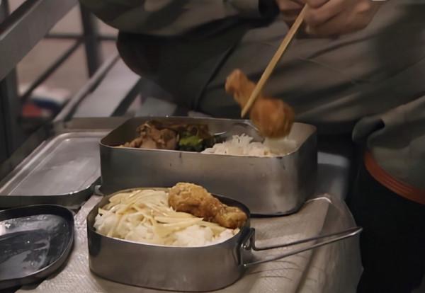 如果明星住豪宅，外賣員就住別墅：精英眼裡的窮人都是何不食肉糜