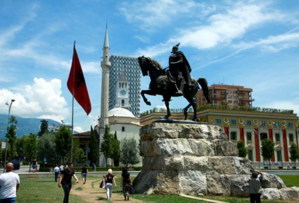 阿爾巴尼亞接受中國百億援助,卻反咬一口抹黑中國,後來怎麼樣? 阿爾巴尼亞接受中國百億援助,卻反咬一口抹黑中國,後來怎麼樣?