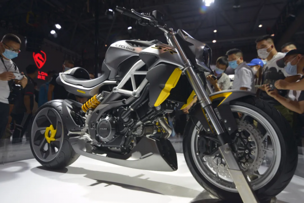 前衛科幻的公升級運動巡航RA9、RX850、RE5等賽科龍摩博會下餃子 前衛科幻的公升級運動巡航RA9、RX850、RE5等賽科龍摩博會下餃子