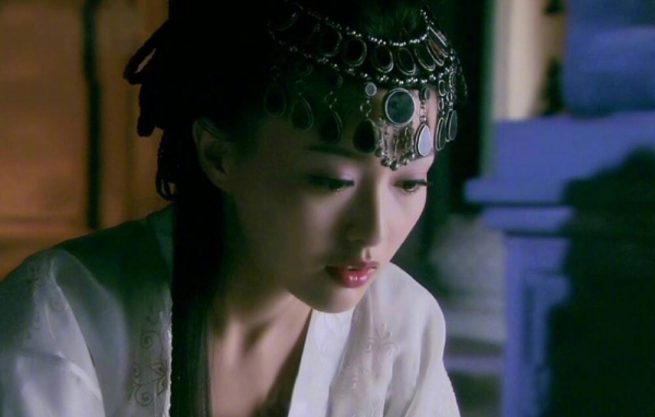 楊冪重現異域造型出圈!回望娛樂圈10位女星或清冷或明豔,太養眼 楊冪重現異域造型出圈!回望娛樂圈10位女星或清冷或明豔,太養眼