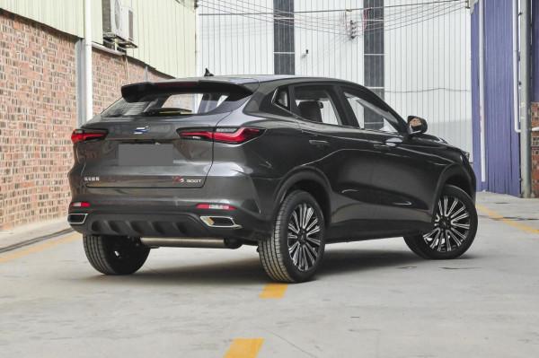 想買10萬級品質好的SUV，不妨看看這兩款，油耗低、空間大、安全