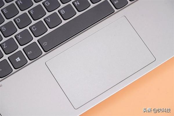 28W 的酷睿i5跑出洪荒之力!聯想小新Air 14筆記本評測 28W 的酷睿i5跑出洪荒之力!聯想小新Air 14筆記本評測