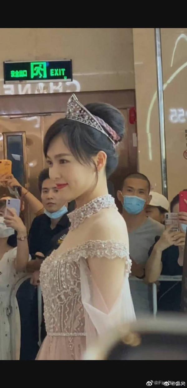 她真的是甜姐一枚