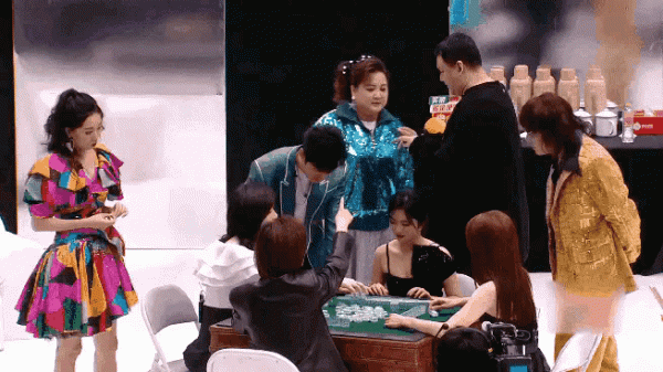 出道前一般般，火了之後一年比一年好看，難道真是“紅氣養人”？