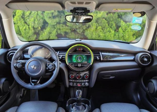 MINI:試駕1.5T COOPER藝術家,1.5T三缸發動機你能接受嗎? MINI:試駕1.5T COOPER藝術家,1.5T三缸發動機你能接受嗎?