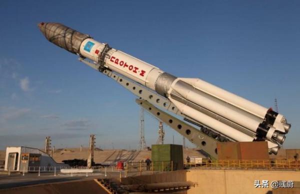 中國火箭發射塔,尺寸比美俄龐大不少就是落後?真相到底是什麼? 中國火箭發射塔,尺寸比美俄龐大不少就是落後?真相到底是什麼?