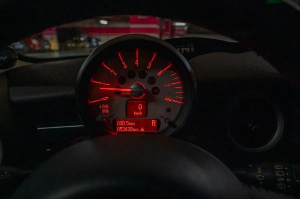 MINI COOPER Excitement：代步車不敷衍，操控、外形講品味