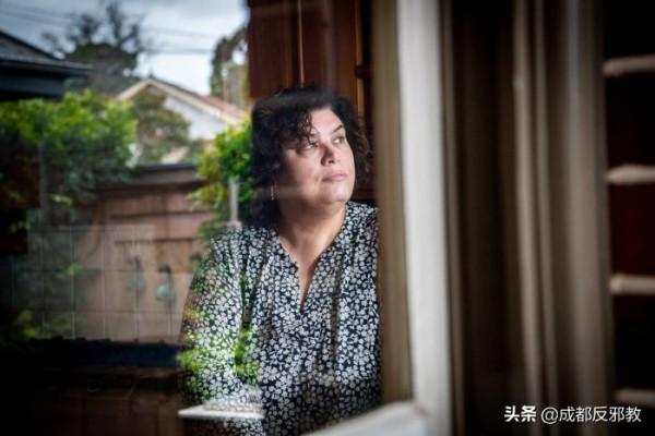 起底潛逃美國的法輪功頭目李洪志和他的“輪子王國”:洋弟子回憶深陷邪教的悲慘經歷 起底潛逃美國的法輪功頭目李洪志和他的“輪子王國”:洋弟子回憶深陷邪教的悲慘經歷