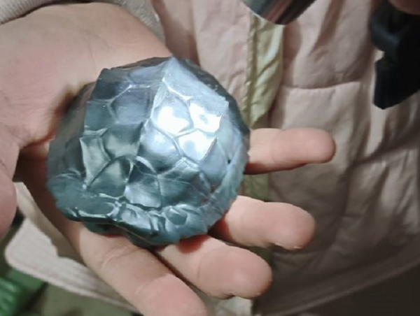 青花墨玉，一隻小烏龜