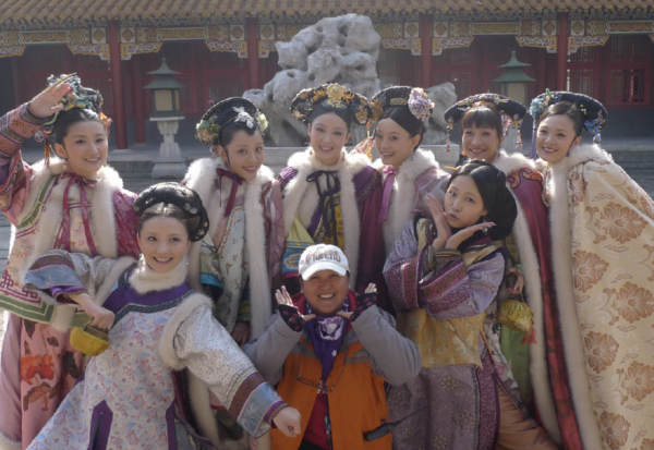 甄嬛傳開播十週年,主創集體發文,鄧超陪孫儷重現盪鞦韆名場面 甄嬛傳開播十週年,主創集體發文,鄧超陪孫儷重現盪鞦韆名場面