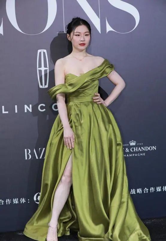 國劇盛典,喬家姐妹宋祖兒毛曉彤同框,金靖不輸女明星讓人驚豔 國劇盛典,喬家姐妹宋祖兒毛曉彤同框,金靖不輸女明星讓人驚豔