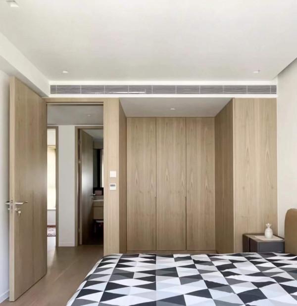 臥室裝修，拒絕“花裡胡哨”，“4不裝”反而更實用