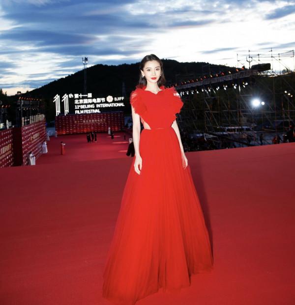 Baby說少有角色能打動她，想演反派展現叛逆，網友：演一部毀一部