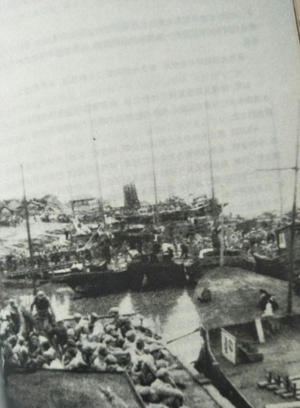 5艘炮艇奇襲國軍第3艦隊走散，28噸炮艇獨闖30艘敵艦群，單挑旗艦