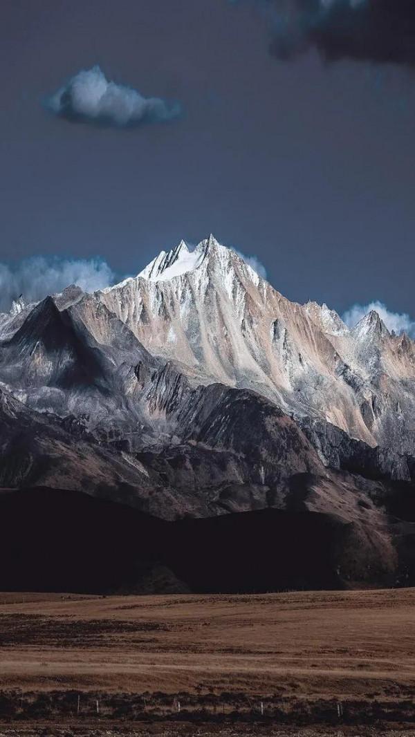 聖潔雪山、蔚藍的天空、清新的空氣、給心靈放個假
