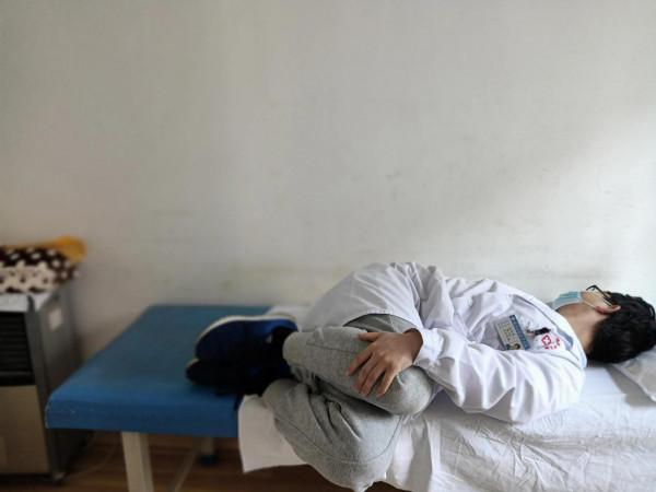 早起動動腰，一天少疲勞（真人示範）