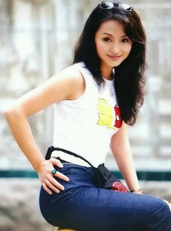 苦命的劉丹:27歲去世,父親殉職,哥哥離世,蕭劍為她掃墓21年 苦命的劉丹:27歲去世,父親殉職,哥哥離世,蕭劍為她掃墓21年