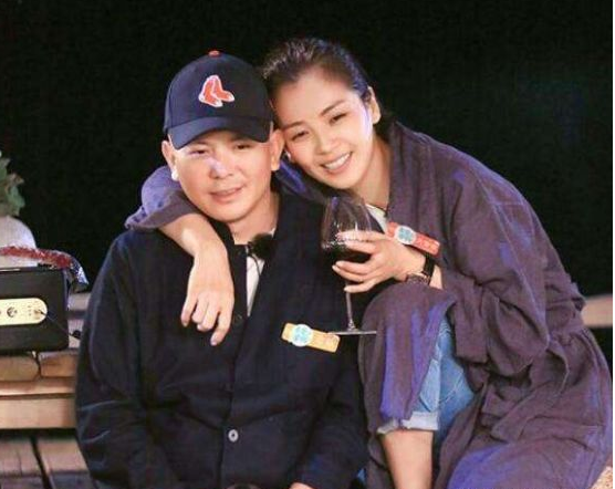 李瑋珉:頂級設計師身家不輸王珂,卻因劉濤的電梯邂逅輸的徹底 李瑋珉:頂級設計師身家不輸王珂,卻因劉濤的電梯邂逅輸的徹底