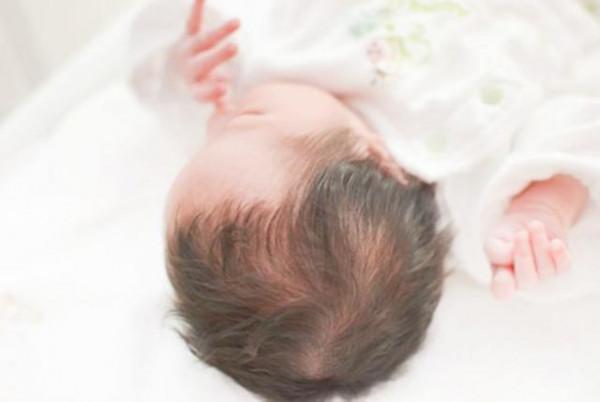 寶寶的手指藏著“聰明密碼”，聰明寶爸寶媽早都在悄悄使勁···