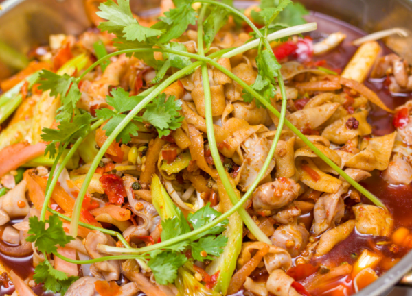 安徽縣城的重口味早餐館,9塊錢一大碗,當地人天天吃不膩 安徽縣城的重口味早餐館,9塊錢一大碗,當地人天天吃不膩