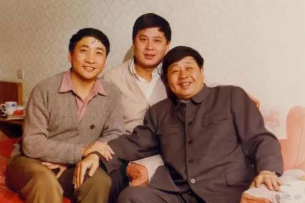 “步步血淚”郭德綱：馬季葬禮穿貂皮被罵，三次進京都經歷了什麼