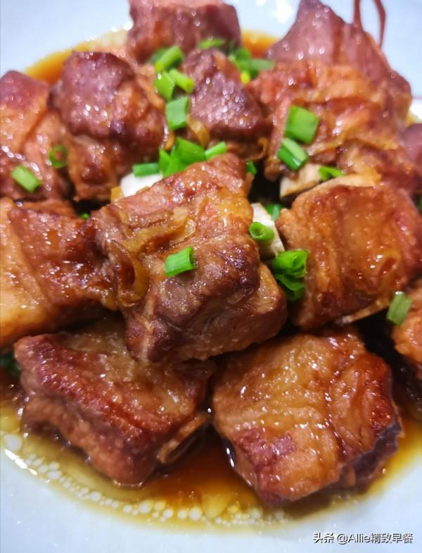 早餐不知道吃什麼，看看我的營養早餐，有葷有素有粗糧，真全面