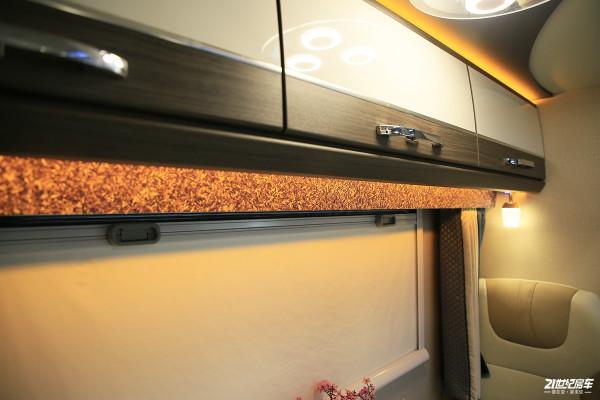 奇瑞進口底盤雙拓展房車,帶21.4度電,電粉碎直排馬桶 奇瑞進口底盤雙拓展房車,帶21.4度電,電粉碎直排馬桶