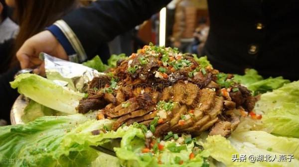 新疆12道特色經典名菜,全是硬菜,牛羊雞都有,極具新疆特色 新疆12道特色經典名菜,全是硬菜,牛羊雞都有,極具新疆特色