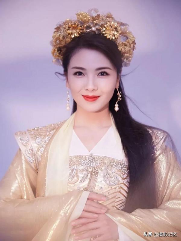 劉濤：逞嬌呈美