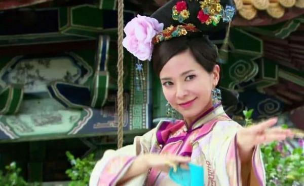 過氣港姐的窘況：線上求工作、身材嚴重發福，吃五塊錢麵包當晚餐