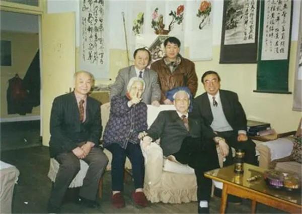 段君毅:曾是兩省的省委書記,不搞特殊,兒子僅是副科級 段君毅:曾是兩省的省委書記,不搞特殊,兒子僅是副科級