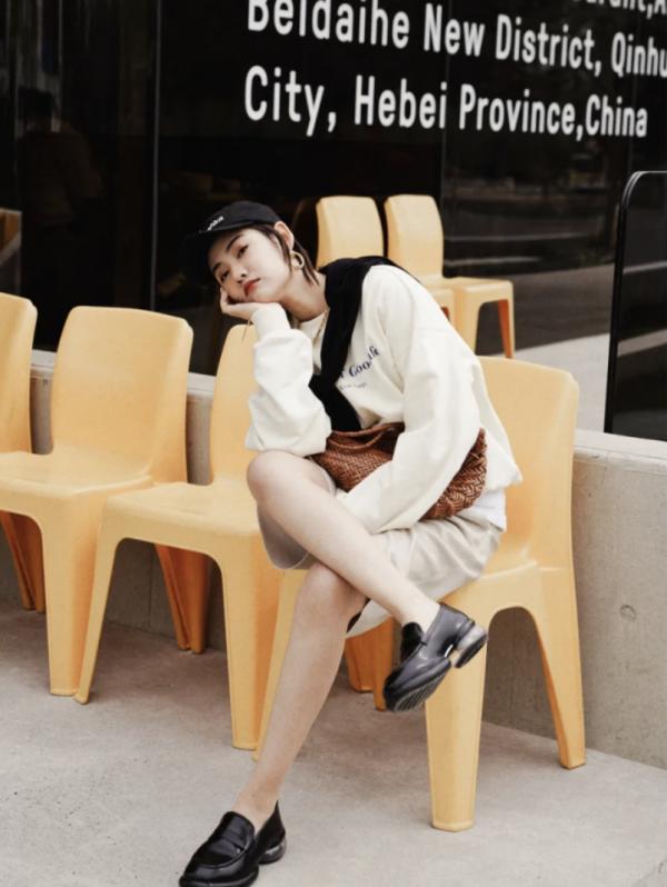 2021秋冬“大女人風”最流行,夠颯夠時髦 2021秋冬“大女人風”最流行,夠颯夠時髦