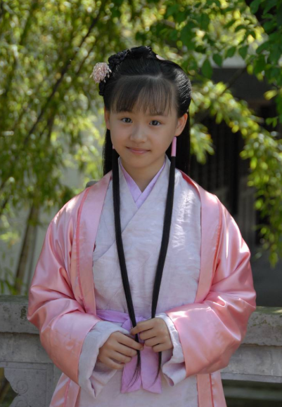 這位擅長驢鳴的東漢孝子，竟長著一顆二十二世紀的腦袋