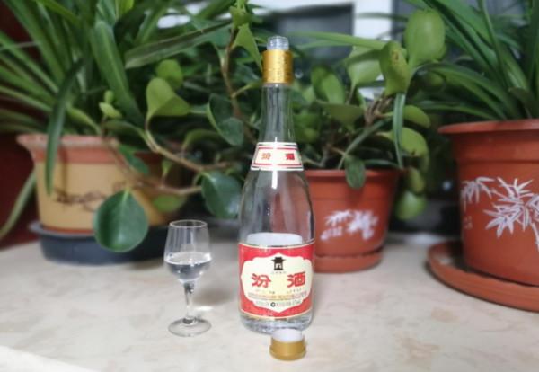 70後愛喝的3款白酒，90後雖然不愛喝，但都是好喝不貴的純糧食酒