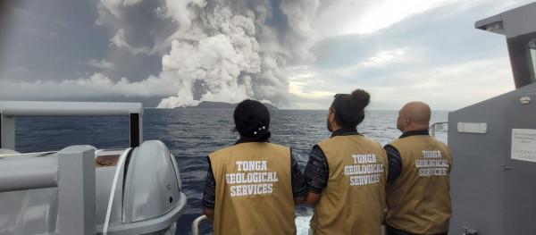 1000，還是10000，湯加火山爆發到底相當於多少顆原子彈的威力？