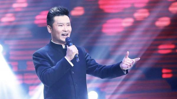 歌唱家劉和剛:農村小子娶世界小姐,父母與岳父母同屋簷安享晚年 歌唱家劉和剛:農村小子娶世界小姐,父母與岳父母同屋簷安享晚年