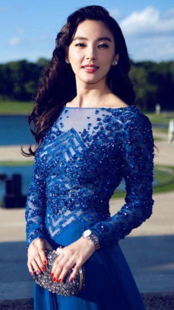 看夠了滿屏的紙片人，這四位“珠圓玉潤”的女星，完勝“白幼瘦”