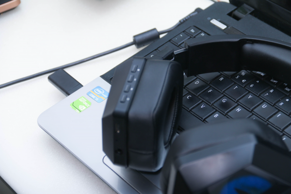 人皇Sky親自打造,為遊戲而生的平民藍芽耳機,這才是yyds 人皇Sky親自打造,為遊戲而生的平民藍芽耳機,這才是yyds