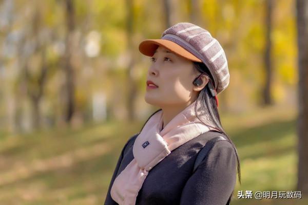 冬日暖心好物——飛樂思發熱圍巾,3秒速熱驅寒保暖 冬日暖心好物——飛樂思發熱圍巾,3秒速熱驅寒保暖