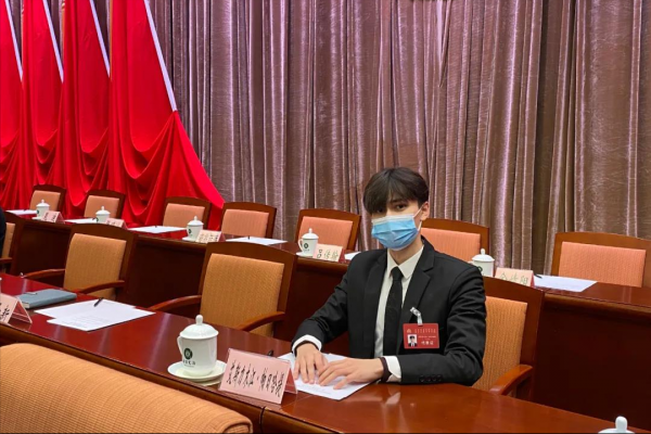 北科大現最帥學生會主席：來自新疆，氣宇非凡，放棄保研選擇支教