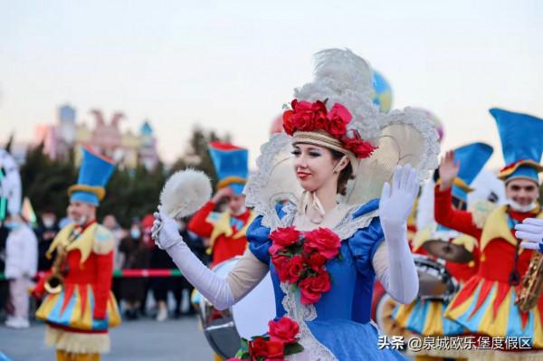 在漫天煙花中，與愛的ta點亮新一年