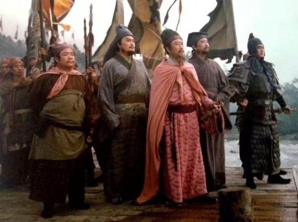 血親、配偶與姻親：梁山泊裡的親屬關係