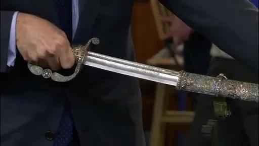 1985年他用3184元買下一把長劍，36年後價格漲到63萬